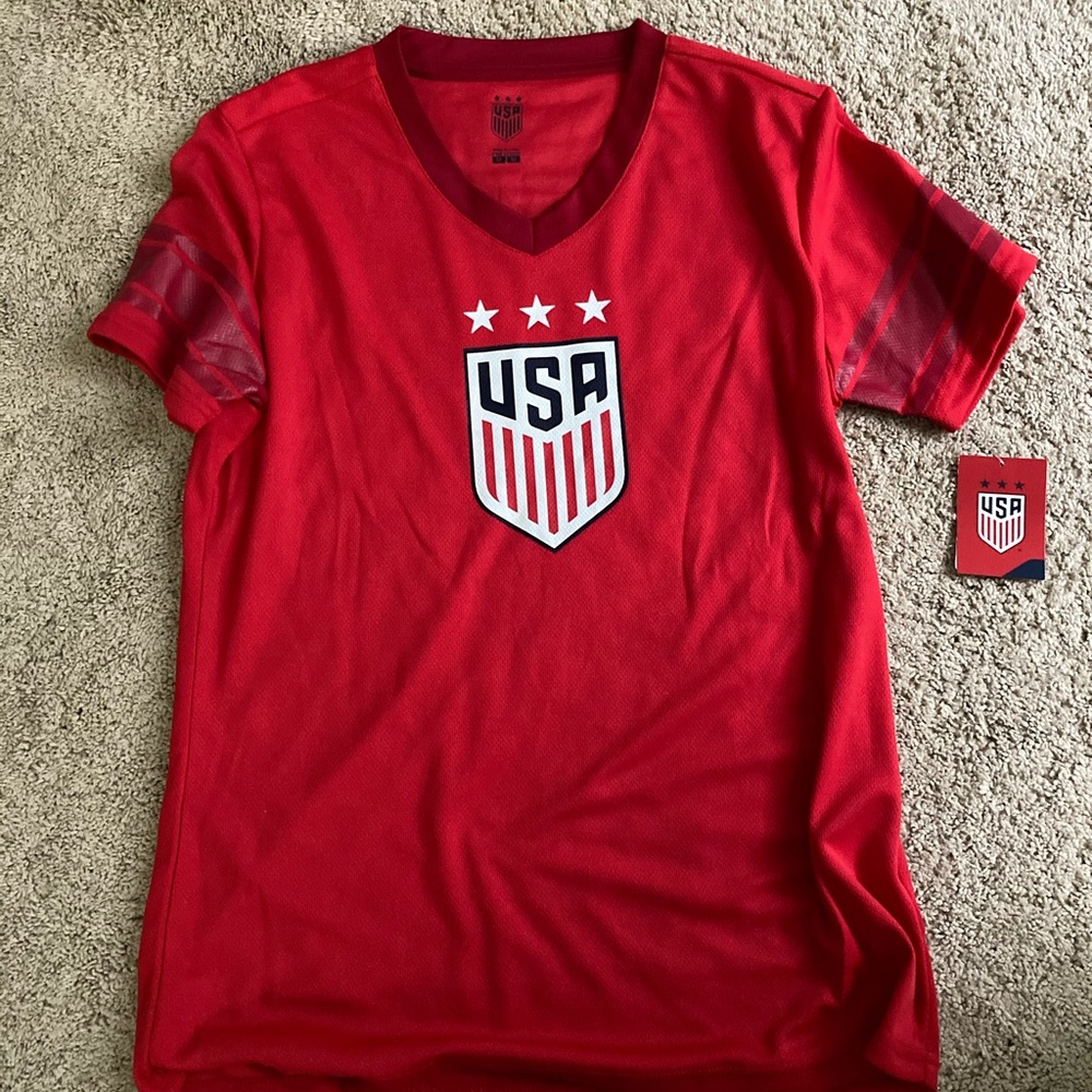 ALEX MORGAN USA WOMENS SOCCER JERSEY WITH TAG!!!